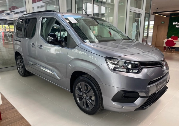 Toyota Proace City Verso cena 162900 przebieg: 15, rok produkcji 2023 z Poznań małe 191